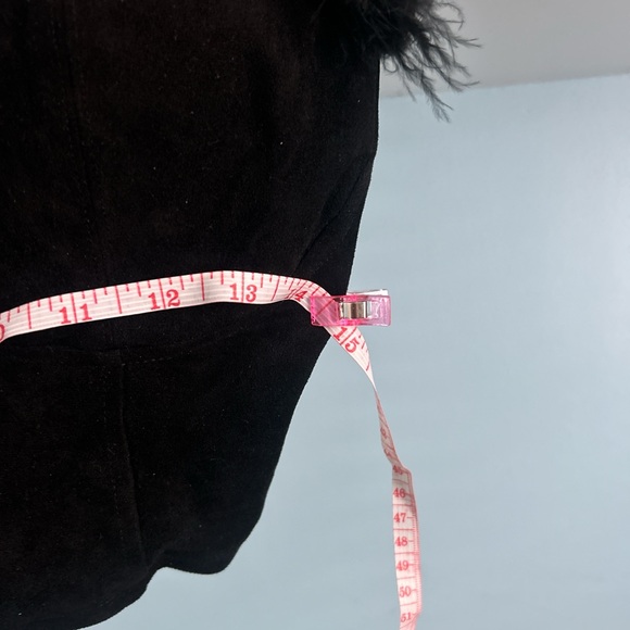 Black Feather Trim Crop Top - Picture 5 of 6